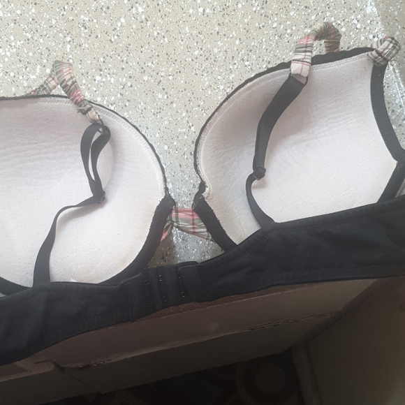 Bra - Picture 2 of 3